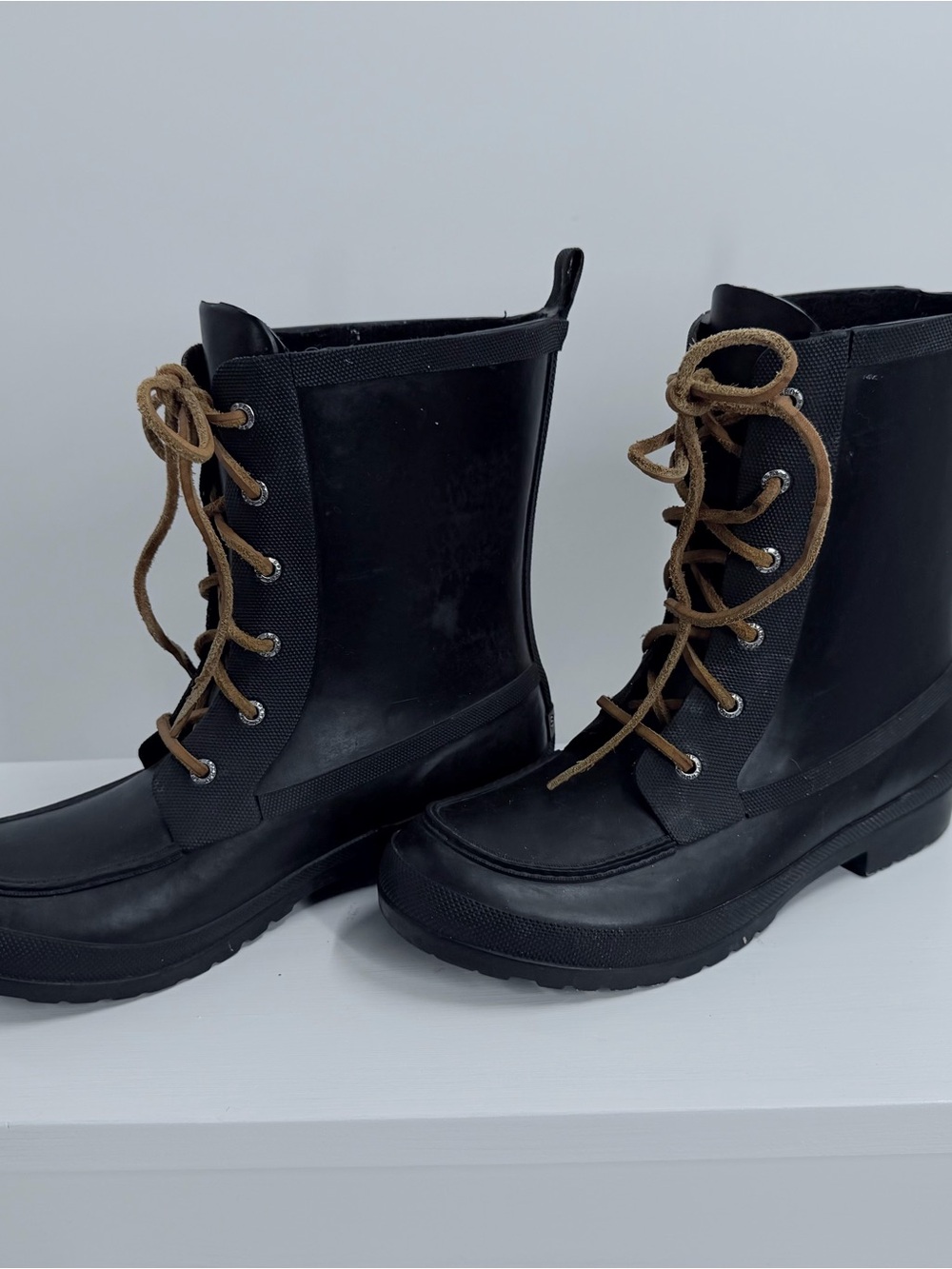 Sperry  Black Lace-Up Rain Boots for Women size 7, Excellent Condition